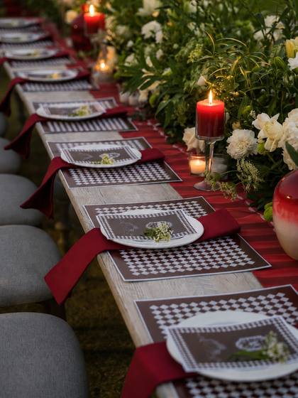 Tablescape and Floral detail — Reception decor — Alila + Samode Jaipur